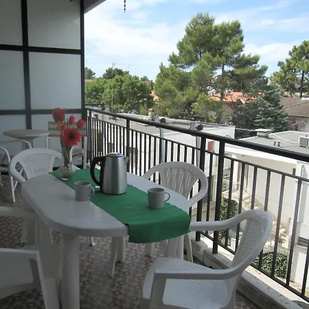 Argea Apartment *